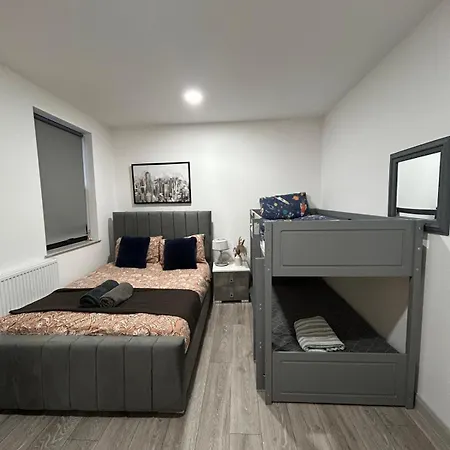 Luxury 1 Bedroom With Open Plan Kitchen For 6 Person In Central London! E1 Exterior photo