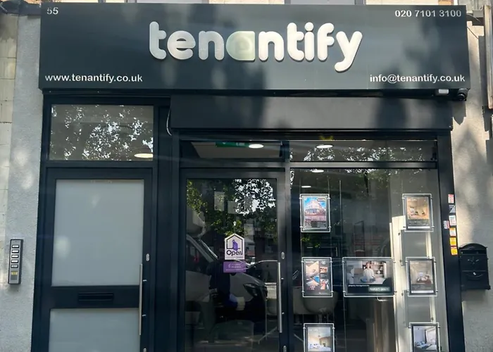 Luxury 1 Bedroom With Open Plan Kitchen For 6 Person In Central London! E1